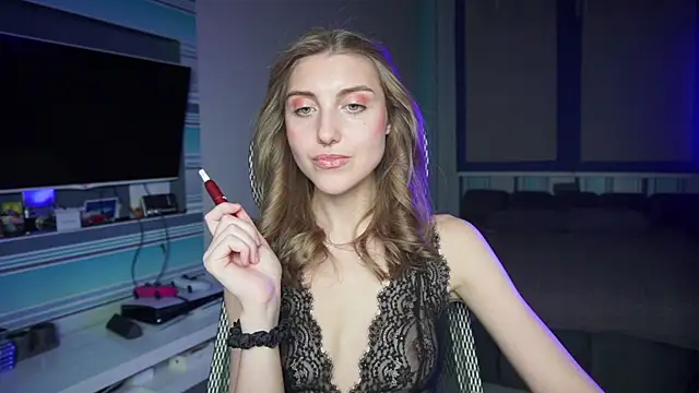 Snapshot of CassiaBlade1 chatting on 13, 10, 2025 CassiaBlade1 online show from 13, 10, 2025