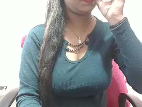 LovingPihu online show from 1, 2, 2025