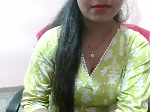 LovingPihu online show from 18, 2, 2025