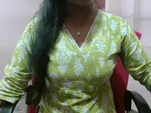 LovingPihu online show from 18, 2, 2025