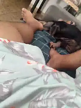 Snapshot of vini4016 chatting on 1, 1, 2025 vini4016 online show from 1, 1, 2025