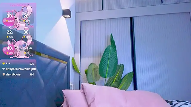 Snapshot of Mia_Tin chatting on 15, 10, 2025 Mia Tin online show from 15, 10, 2025