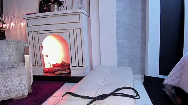  liathompsom09 online show from 5, 3, 2025