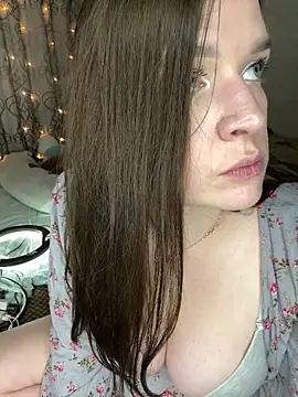 Snapshot of HellMoor chatting on 2, 3, 2025 HellMoor online show from 2, 3, 2025