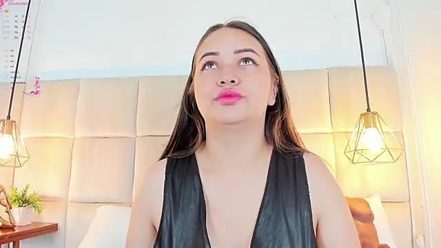 AnaisClark online show from 18, 12, 2024