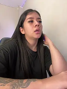 Snapshot of Alhanna_ chatting on 23, 3, 2025 Alhanna online show from 23, 3, 2025