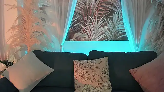 Nicolle W online show from 20, 11, 2025