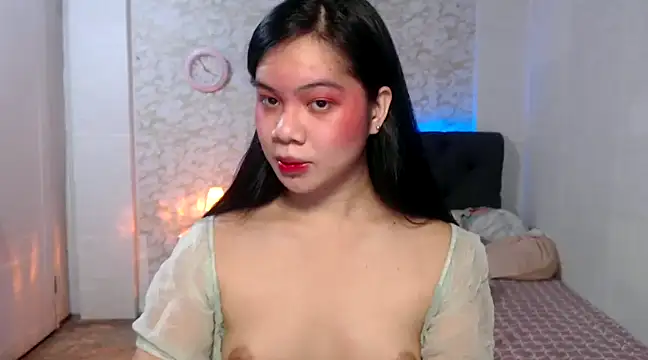 Hebefemme online show from 10, 12, 2024