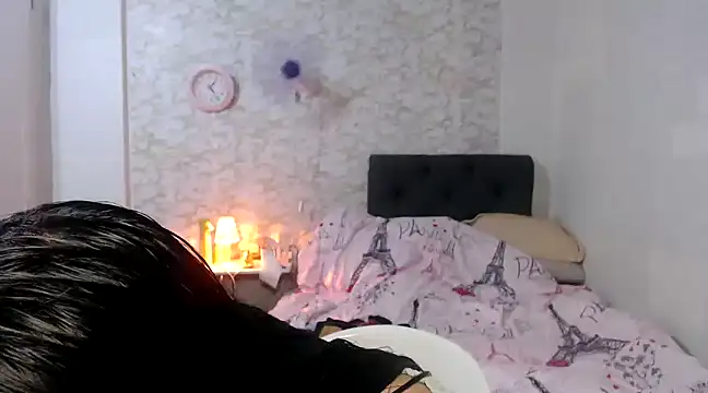 Hebefemme online show from 22, 1, 2025