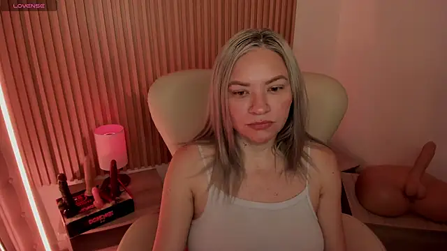 MarianL0ve online show from 28, 1, 2025