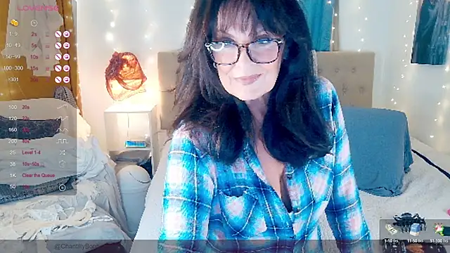 Snapshot of ChantillyBonbon chatting on 12, 2, 2025 ChantillyBonbon online show from 12, 2, 2025