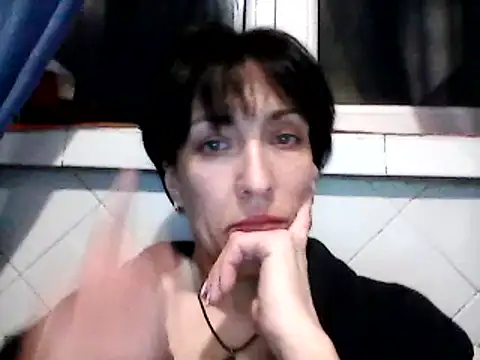 SunnyAmorre online show from 10, 3, 2025