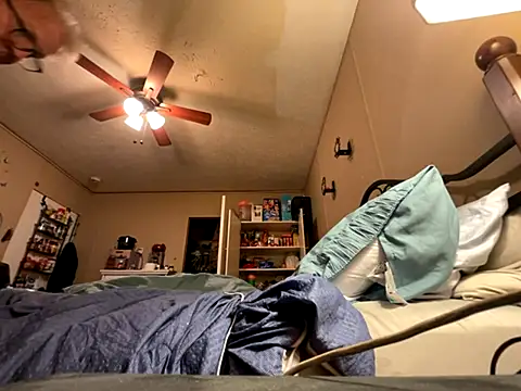 Snapshot of jck1m0t chatting on 8, 11, 2025 jck1m0t online show from 8, 11, 2025