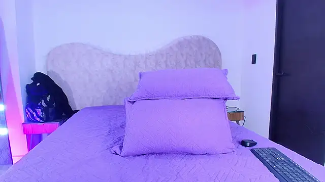 shelsyloreds online show from 2, 12, 2025