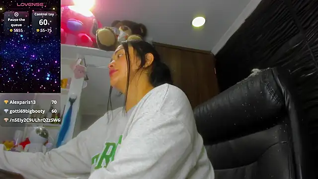 Snapshot of Pocahontas_d chatting on 1, 12, 2025 Pocahontas d online show from 1, 12, 2025