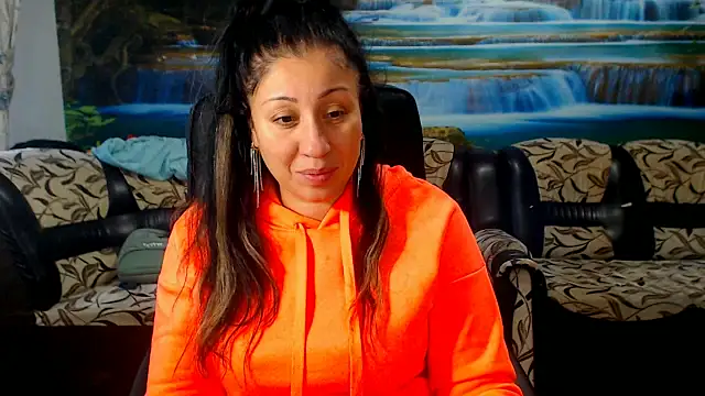 MoistMady online show from 10, 11, 2025