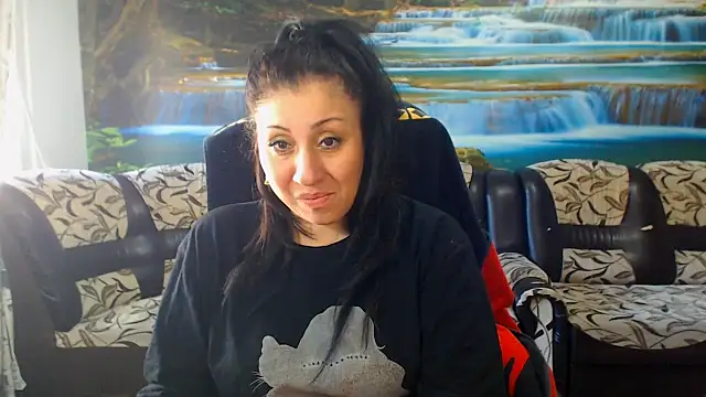 MoistMady online show from 10, 3, 2026