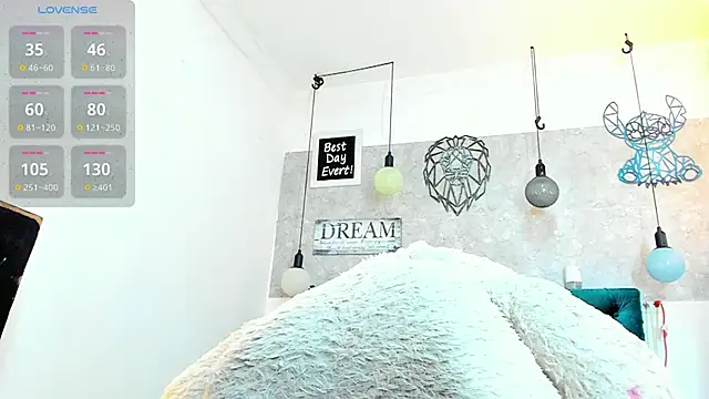 Rebeca xs online show from 27, 10, 2025