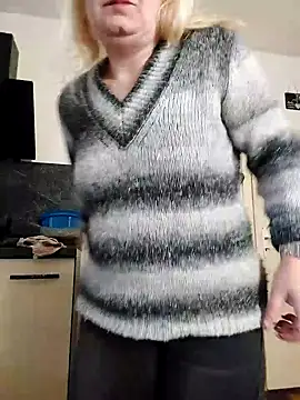 Snapshot of GeileEstelle chatting on 15, 12, 2024 GeileEstelle online show from 15, 12, 2024