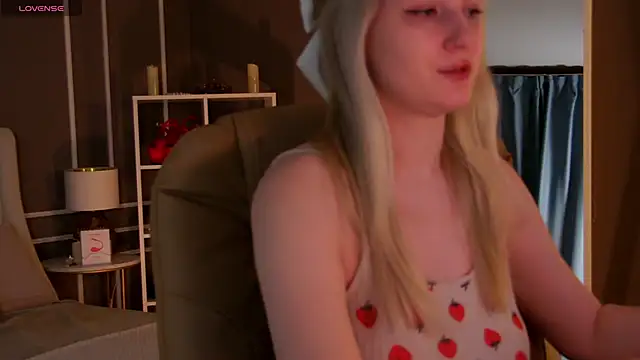 Snapshot of elinanortas chatting on 27, 1, 2025 elinanortas online show from 27, 1, 2025