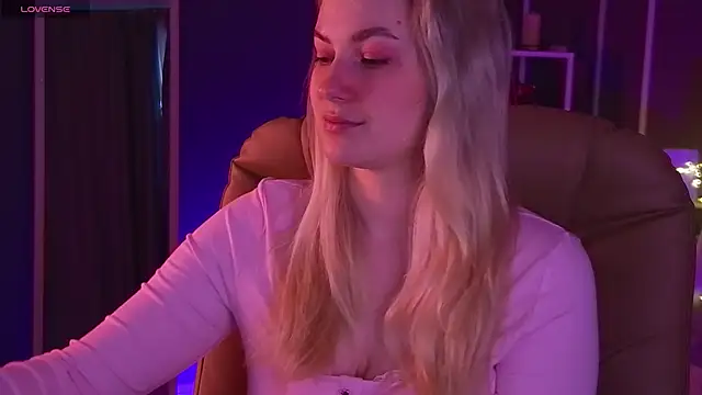 Snapshot of elinanortas chatting on 15, 3, 2025 elinanortas online show from 15, 3, 2025
