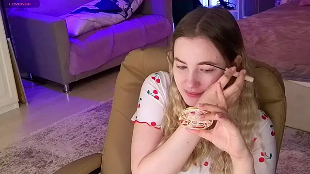 Snapshot of elinanortas chatting on 9, 10, 2025 elinanortas online show from 9, 10, 2025