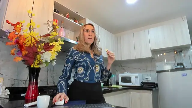 ashleymilf 1 online show from 10, 11, 2025