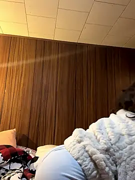 Mini And The Bear online show from 13, 1, 2026