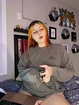 Snapshot of itsbabydashh chatting on 12, 12, 2024 itsbabydashh online show from 12, 12, 2024