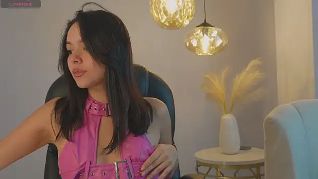 NaomiSainz online show from 20, 1, 2025