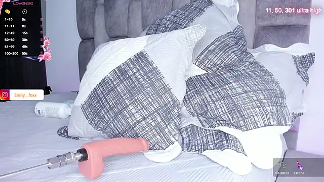 Snapshot of emily_fox1 chatting on 16, 2, 2026 emily fox1 online show from 16, 2, 2026