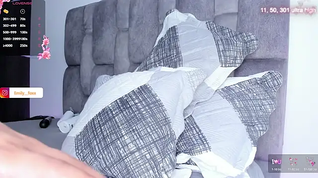 Snapshot of emily_fox1 chatting on 18, 2, 2026 emily fox1 online show from 18, 2, 2026