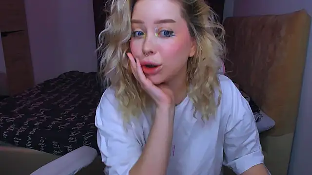 MonaLauu online show from 30, 9, 2025