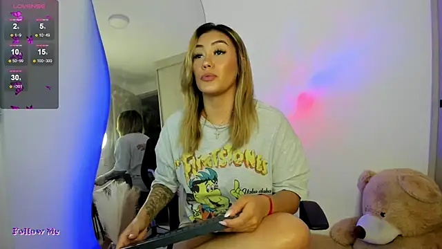 SussiVega online show from 17, 3, 2025