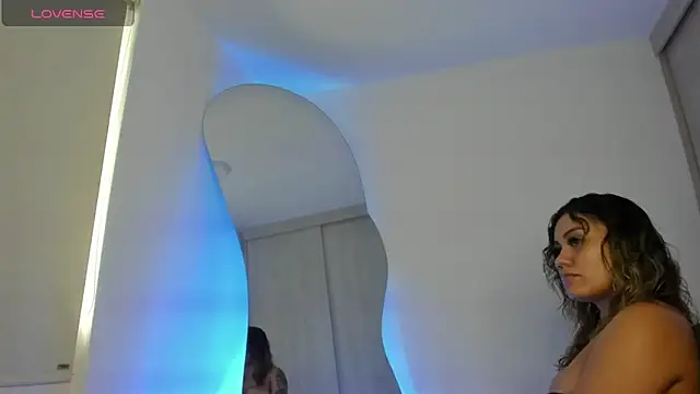 SussiVega online show from 20, 10, 2025