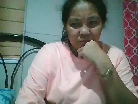 Snapshot of pinay_wild_mature chatting on 10, 9, 2025 pinay wild mature online show from 10, 9, 2025