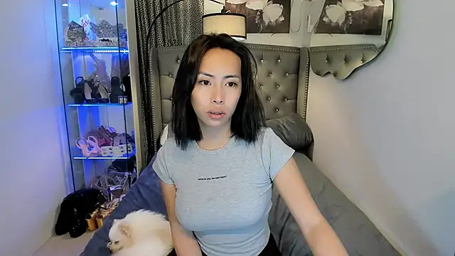 reighnempress online show from 23, 10, 2025