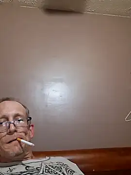 Snapshot of Wyley@xh chatting on 15, 10, 2025 Wyleyxh online show from 15, 10, 2025