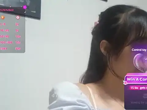 Moon lunita online show from 1, 2, 2025