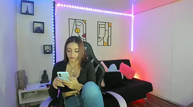 Snapshot of kay_marie chatting on 6, 2, 2025 kay marie online show from 6, 2, 2025