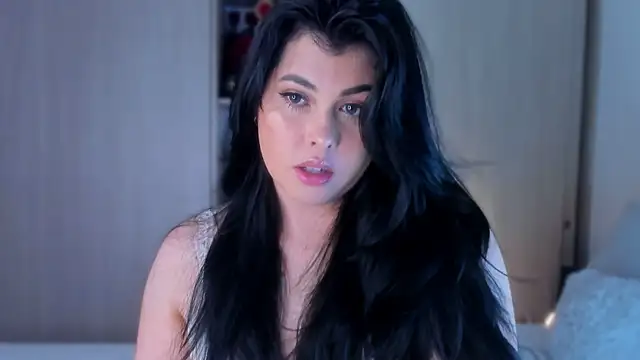 Snapshot of Alyaa_s chatting on 19, 9, 2025 Alyaa s online show from 19, 9, 2025