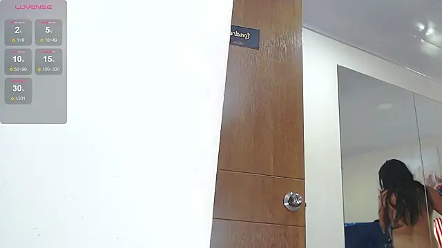 Melanie Ferrara online show from 13, 12, 2024