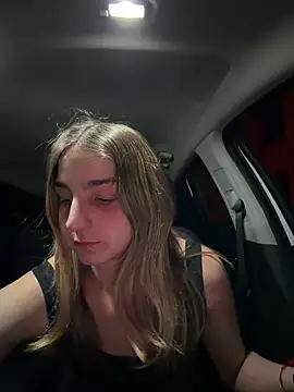 DoriDeluxe66 online show from 27, 3, 2026