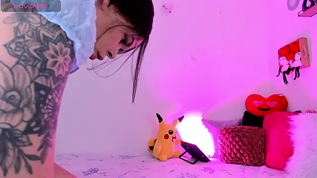 carolina16love online show from 4, 3, 2025