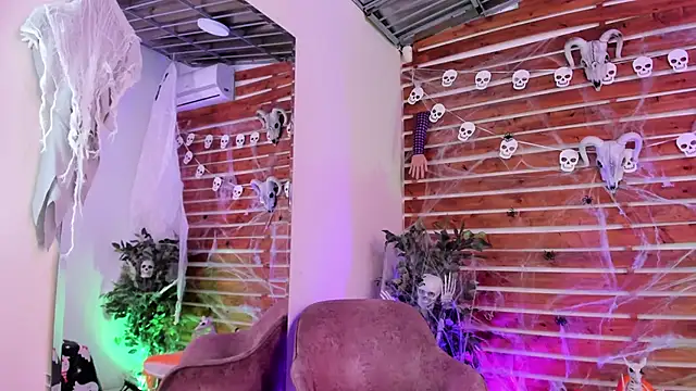 Snapshot of _MeganRain chatting on 16, 10, 2025 MeganRain online show from 16, 10, 2025