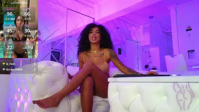 KimiBrown online show from 18, 11, 2025