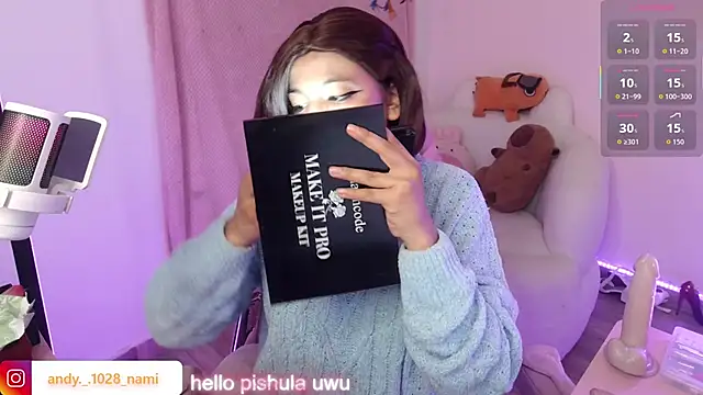 Snapshot of Nami_usagi chatting on 8, 10, 2025 Nami usagi online show from 8, 10, 2025