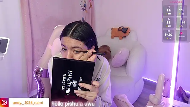 Snapshot of Nami_usagi chatting on 25, 10, 2025 Nami usagi online show from 25, 10, 2025