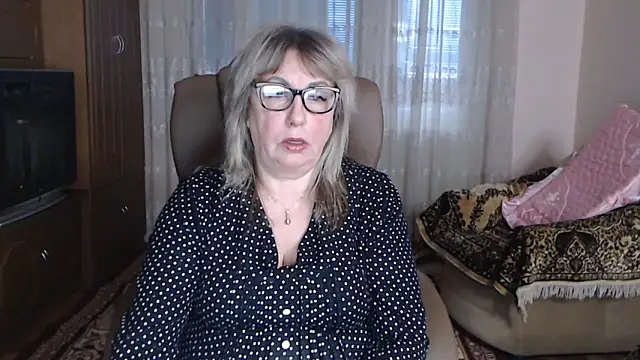 Snapshot of Kallliina chatting on 22, 12, 2025 Kallliina online show from 22, 12, 2025