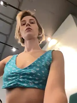 Feral berry 8133 online show from 27, 12, 2024